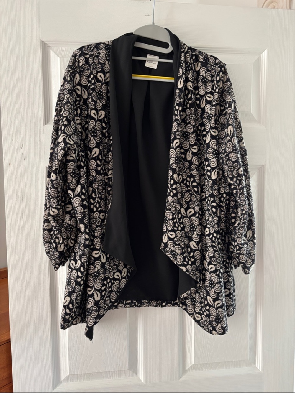 Kaileigh Black & Cream Floral Open-Front Cardigan